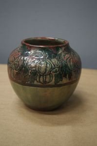 Image of Vase with Buds