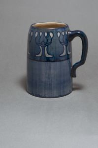 Image of Tankard with Hops Design