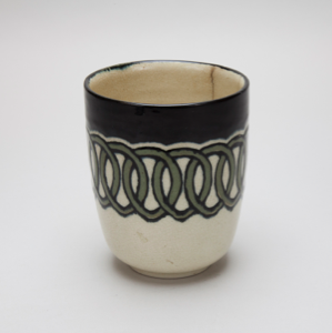Image of Cup with Interlocking Chain Design