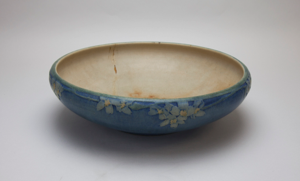 Image of Bowl with Mock Orange Design