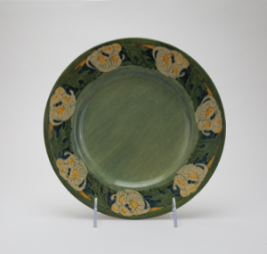 Image of Plate with Chrysanthemum Design