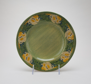 Image of Plate with Chrysanthemum Design
