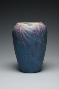 Image of Vase with Grand Isle Design