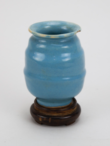 Image of Vase with wooden base